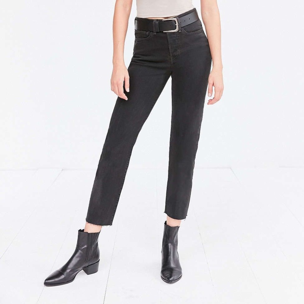 Levi’s Wedgie Icon Jeans in Midnight Rain
